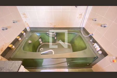 Casa para alugar com 330m², 3 quartos e 10 vagasBanheiro Suíte 2