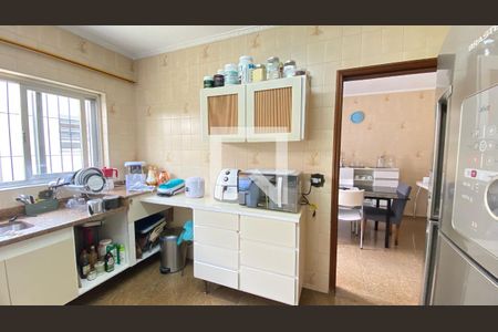 Casa para alugar com 330m², 3 quartos e 10 vagasCozinha