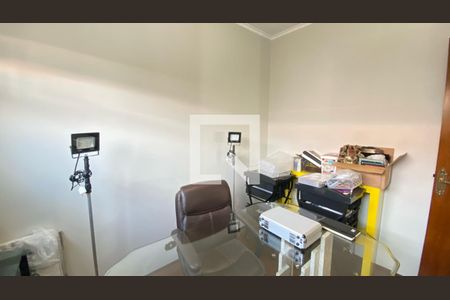 Casa para alugar com 330m², 3 quartos e 10 vagasEscritório