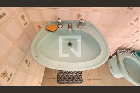 Casa para alugar com 330m², 3 quartos e 10 vagasBanheiro Área de Serviço