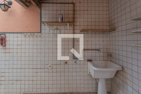 Apartamento à venda com 206m², 3 quartos e 1 vaga Apartamento à venda com 206m², 3 quartos e 1 vagaÁrea de Serviço