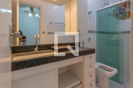 Apartamento à venda com 206m², 3 quartos e 1 vaga Apartamento à venda com 206m², 3 quartos e 1 vagaBanheiro da Suíte