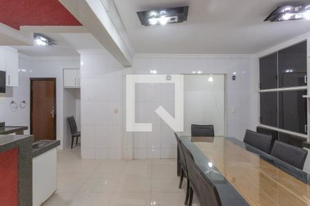 Apartamento à venda com 206m², 3 quartos e 1 vaga Apartamento à venda com 206m², 3 quartos e 1 vagaCozinha e Copa
