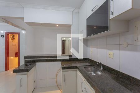 Apartamento à venda com 206m², 3 quartos e 1 vaga Apartamento à venda com 206m², 3 quartos e 1 vagaCozinha e Copa