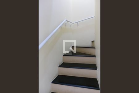 Escada de casa à venda com 3 quartos, 195m² em Jardim Ana Maria, Santo André