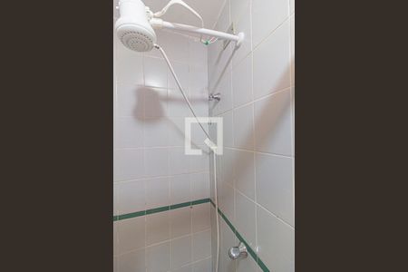Banheiro de apartamento para alugar com 1 quarto, 60m² em Centro, Curitiba