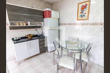 Casa à venda com 280m², 4 quartos e 2 vagasEdícula