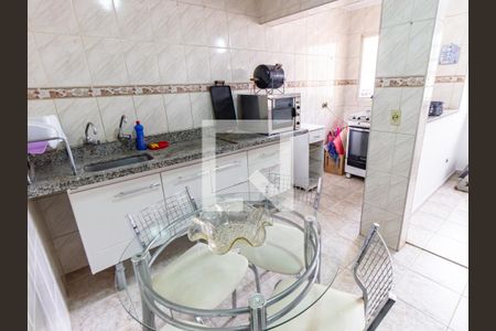 Casa à venda com 280m², 4 quartos e 2 vagasEdícula