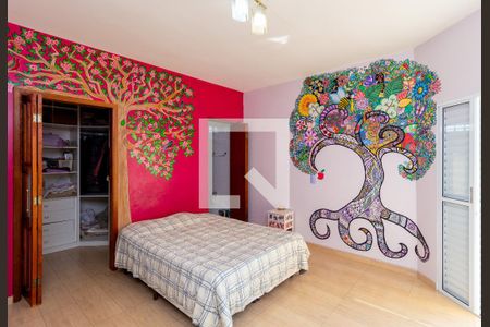 Casa à venda com 280m², 4 quartos e 2 vagasSuíte 3