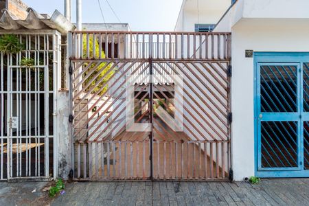 Casa à venda com 280m², 4 quartos e 2 vagasFachada