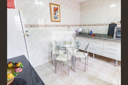 Casa à venda com 280m², 4 quartos e 2 vagasEdícula