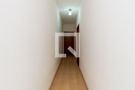 Casa à venda com 280m², 4 quartos e 2 vagasCorredor