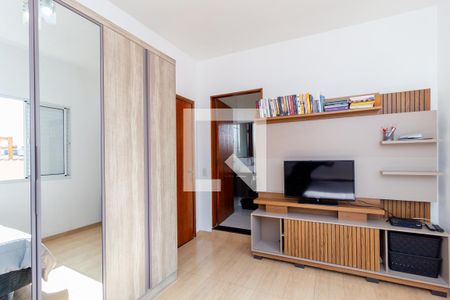 Casa à venda com 280m², 4 quartos e 2 vagasSuíte 2