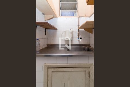 Cozinha de kitnet/studio à venda com 0 quarto, 20m² em Floresta, Porto Alegre