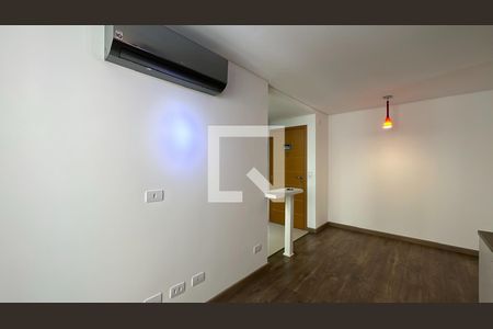 Sala de apartamento para alugar com 2 quartos, 58m² em Alto da Rua Xv, Curitiba