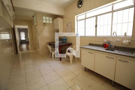 Casa à venda com 200m², 6 quartos e 2 vagasCozinha