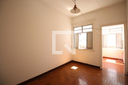 Casa à venda com 200m², 6 quartos e 2 vagasQuarto 3