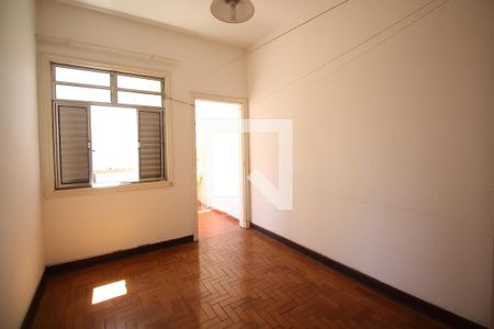Casa à venda com 200m², 6 quartos e 2 vagasQuarto 3