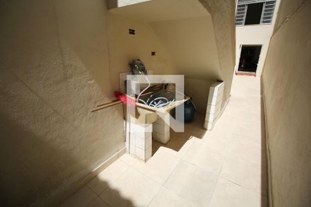 Casa à venda com 200m², 6 quartos e 2 vagasÁrea de Serviço 3