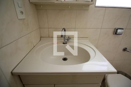 Casa à venda com 200m², 6 quartos e 2 vagasBanheiro