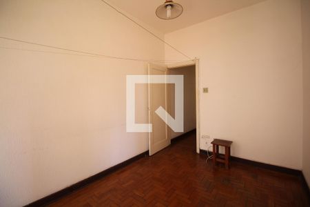 Casa à venda com 200m², 6 quartos e 2 vagasQuarto 3