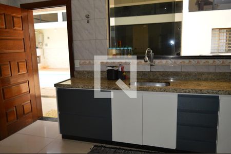 Casa à venda com 300m², 5 quartos e 5 vagasCozinha