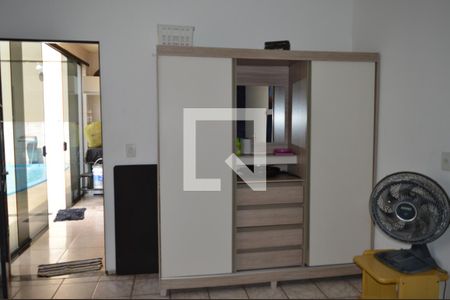 Casa à venda com 300m², 5 quartos e 5 vagasQuarto 5