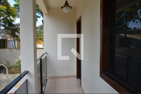 Casa à venda com 300m², 5 quartos e 5 vagasVaranda