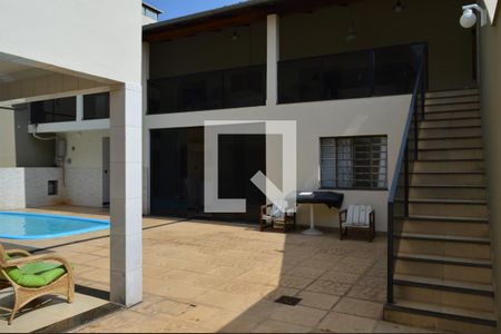 Casa à venda com 300m², 5 quartos e 5 vagasÁrea comum