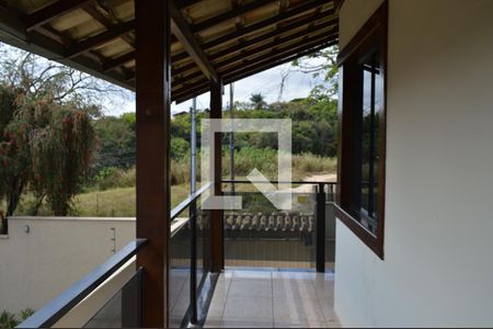 Casa à venda com 300m², 5 quartos e 5 vagasVaranda