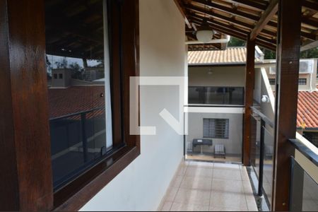 Casa à venda com 300m², 5 quartos e 5 vagasVaranda