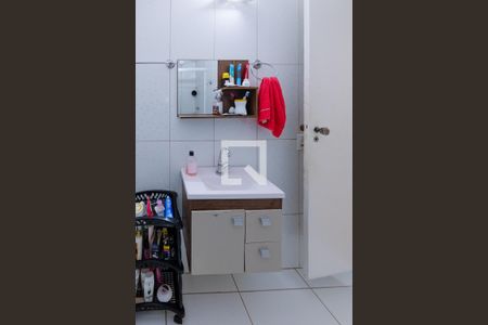 Apartamento à venda com 90m², 2 quartos e 1 vagaBanheiro Corredor