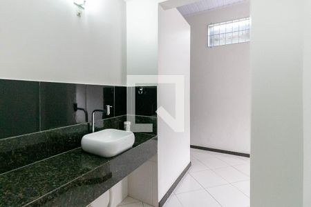 Casa à venda com 298m², 3 quartos e 3 vagasLavabo