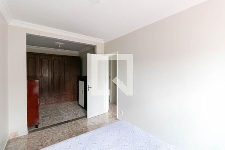 Casa à venda com 298m², 3 quartos e 3 vagasQuarto 2
