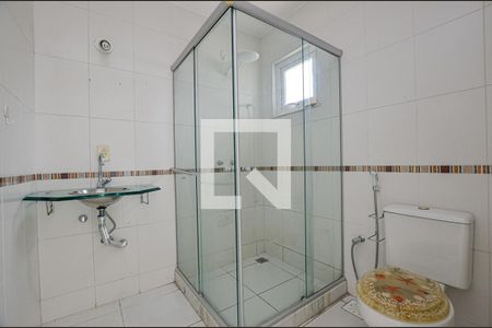 Casa à venda com 209m², 3 quartos e 2 vagasBanheiro 1