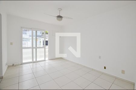 Casa à venda com 209m², 3 quartos e 2 vagasQuarto 2