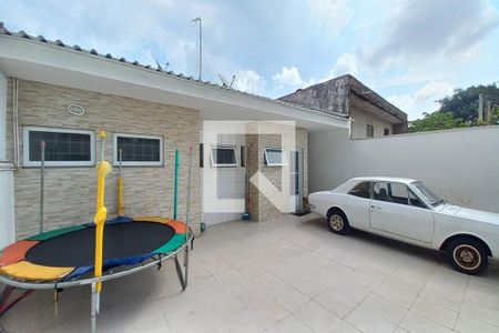 Casa à venda com 263m², 6 quartos e 4 vagas Casa à venda com 263m², 6 quartos e 4 vagasGaragem