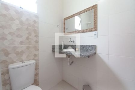 Casa à venda com 263m², 6 quartos e 4 vagas Casa à venda com 263m², 6 quartos e 4 vagasBanheiro Social