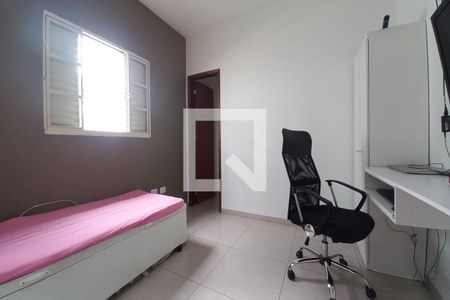 Casa à venda com 263m², 6 quartos e 4 vagas Casa à venda com 263m², 6 quartos e 4 vagasQuarto 3 - Suíte