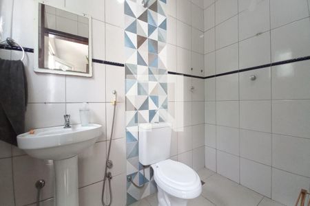 Casa à venda com 263m², 6 quartos e 4 vagas Casa à venda com 263m², 6 quartos e 4 vagasCloset