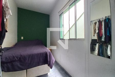 Casa à venda com 263m², 6 quartos e 4 vagas Casa à venda com 263m², 6 quartos e 4 vagasQuarto 1