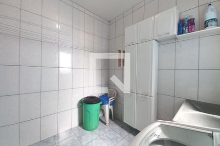 Casa à venda com 263m², 6 quartos e 4 vagas Casa à venda com 263m², 6 quartos e 4 vagasÁrea de Serviço