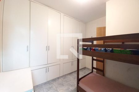 Casa à venda com 263m², 6 quartos e 4 vagas Casa à venda com 263m², 6 quartos e 4 vagasQuarto 2