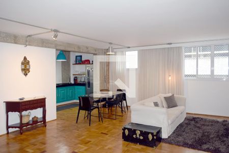 Apartamento para alugar com 112m², 2 quartos e 2 vagasSala