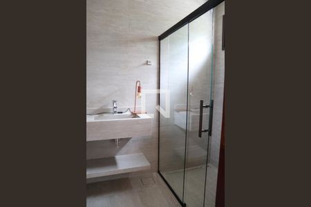 Casa à venda com 379m², 5 quartos e sem vaga Casa à venda com 379m², 5 quartos e sem vagaBanheiro da Suíte 1