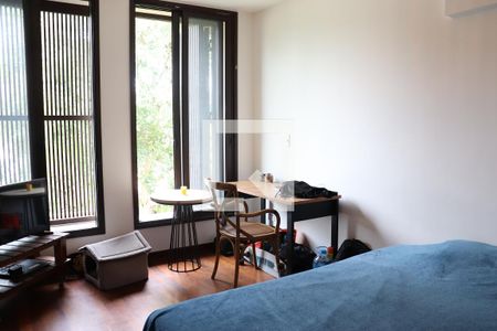 Suíte 1 de casa à venda com 5 quartos, 379m² em Alto de Pinheiros, São Paulo