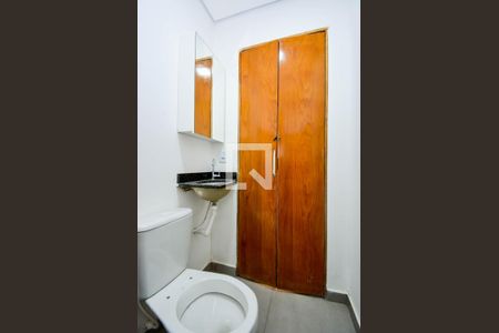 Banheiro de kitnet/studio para alugar com 1 quarto, 35m² em Jardim Adriana, Guarulhos