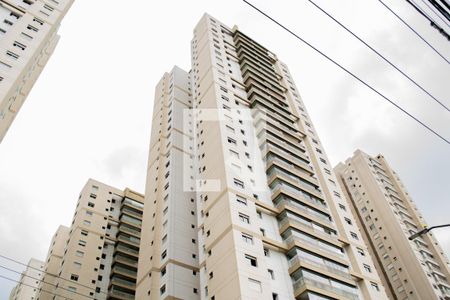 Apartamento à venda com 96m², 3 quartos e 2 vagasFachada