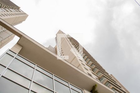 Apartamento à venda com 96m², 3 quartos e 2 vagasFachada