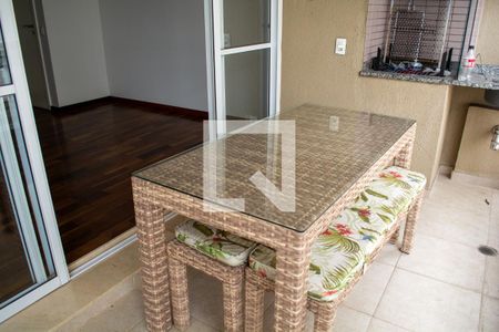 Apartamento à venda com 96m², 3 quartos e 2 vagasVaranda
